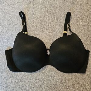 EUC Incredible By Victoria's Secret